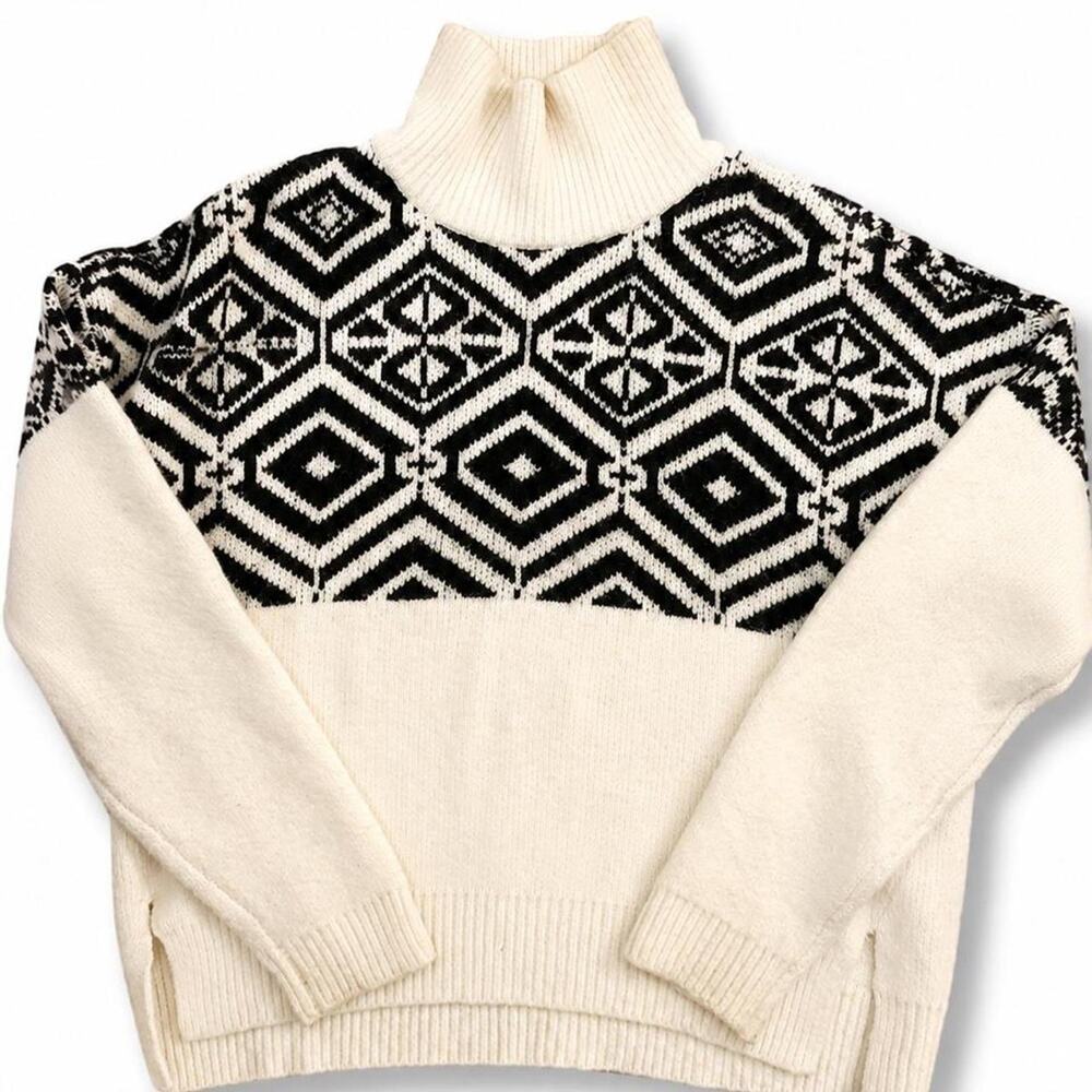 Abercrombie & Fitch Women’s Size Small Black Cream Fair Isle Turtleneck Sweater